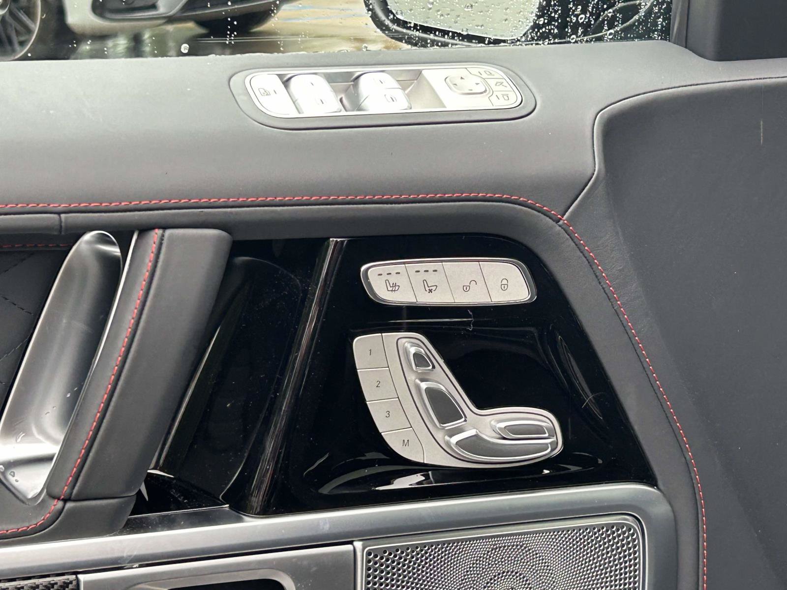 New 2027 Obsidian Black Metallic Mercedes-Benz G 580e SUV image 16