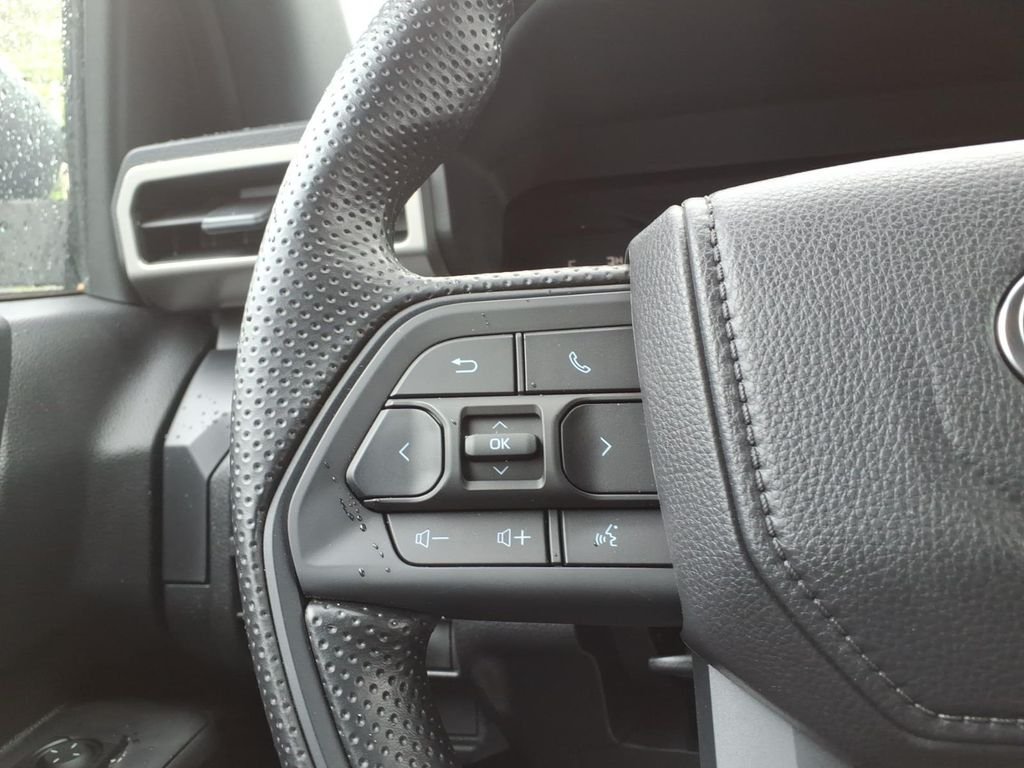 2026 Toyota Tacoma SR - Photo 13