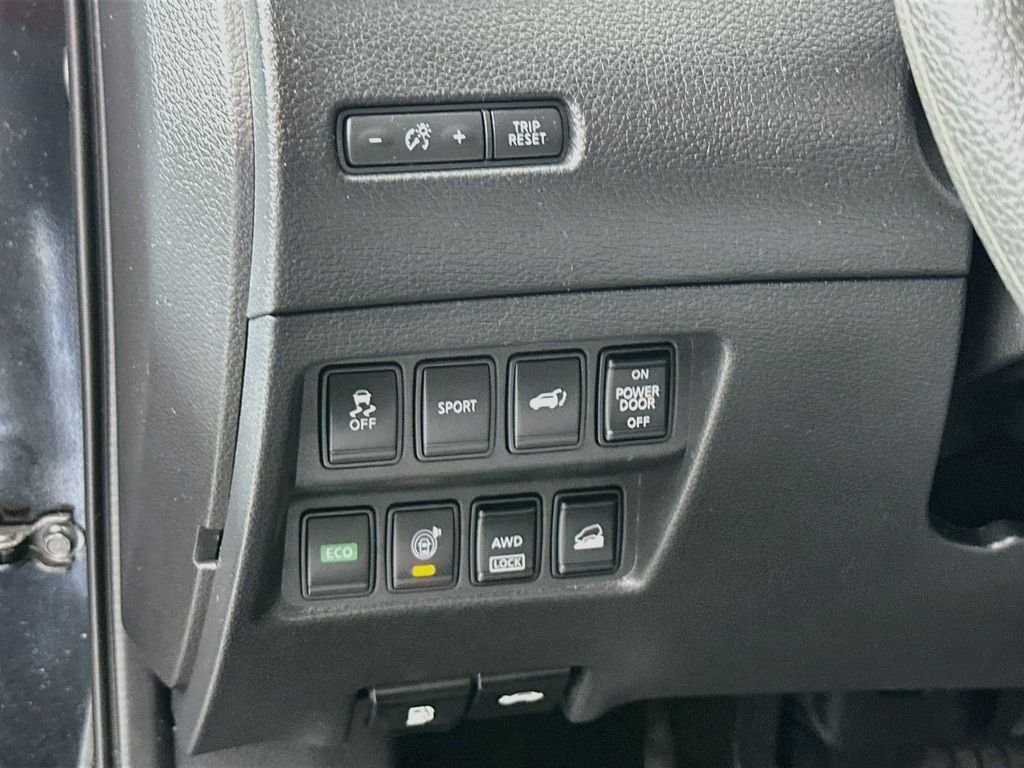 Used 2016 Magnetic Black Nissan SV image 11