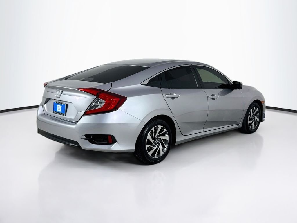 Used 2016 Silver Honda EX image 7
