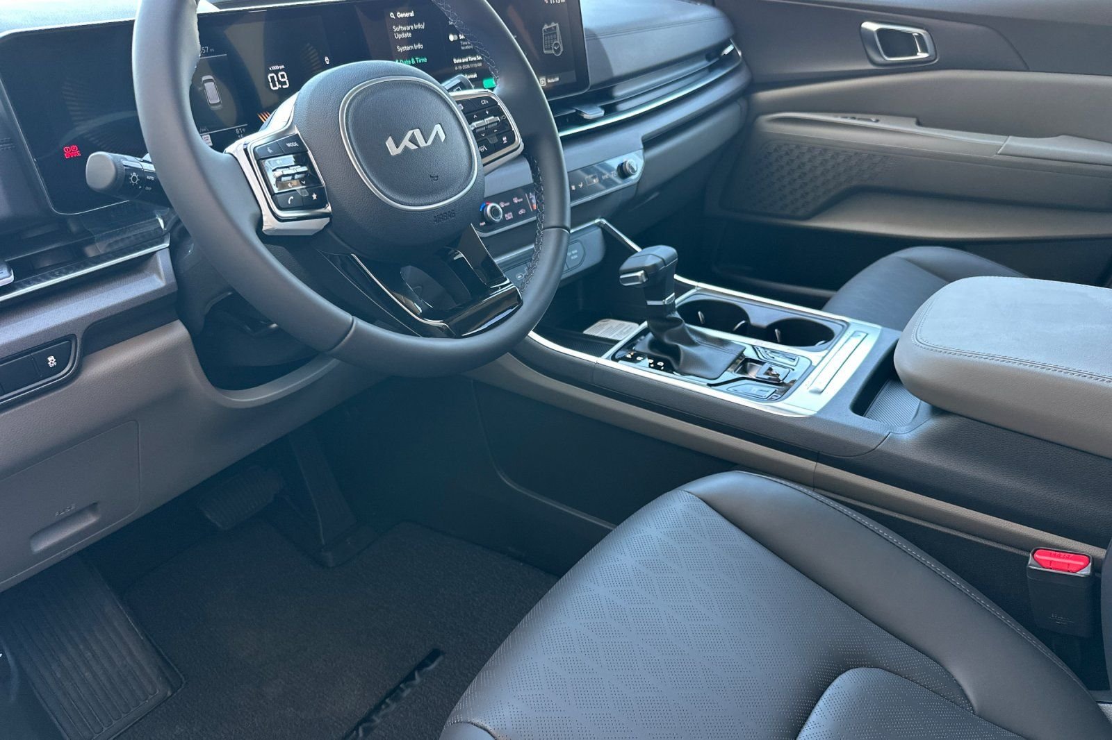New 2026 White Kia EX image 10