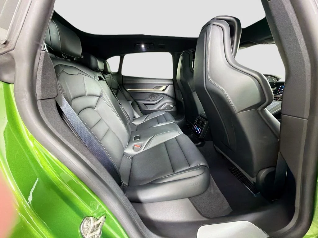 Used 2021 Green Porsche 4S image 28