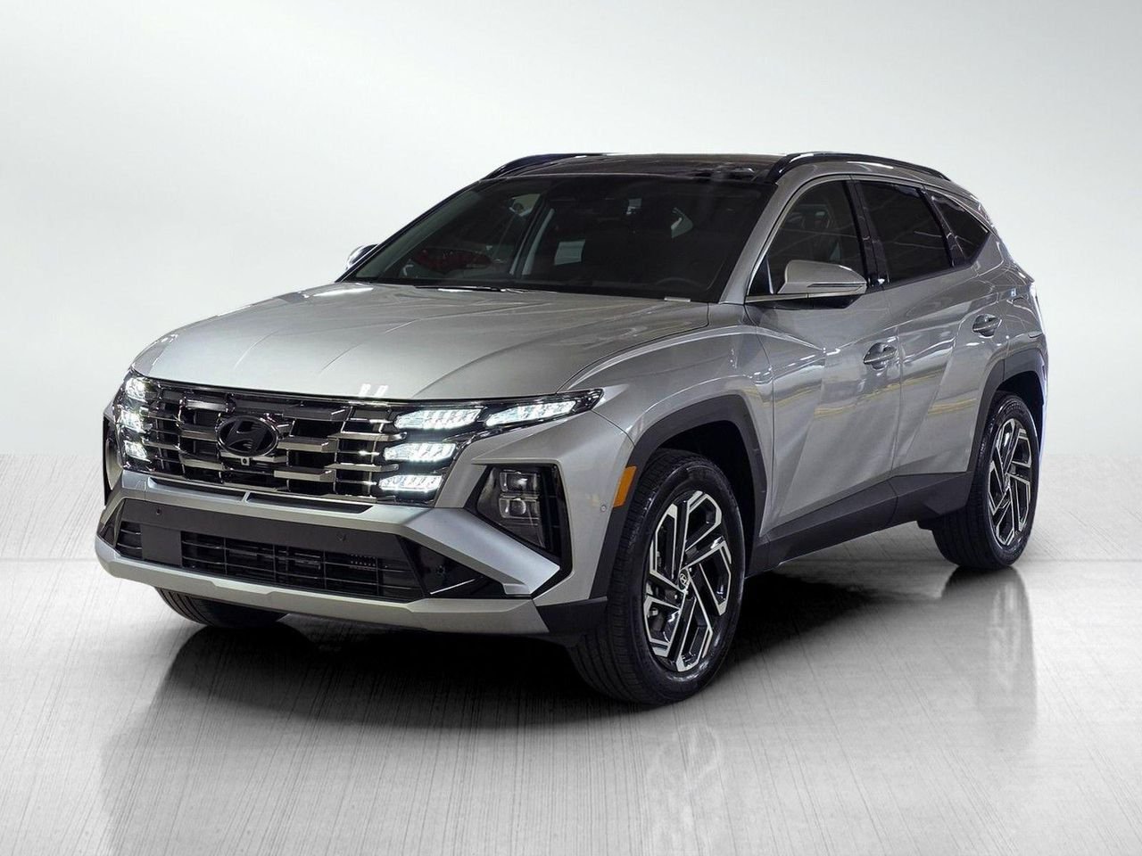 New 2026 Shimmering Silver Hyundai Limited image 3