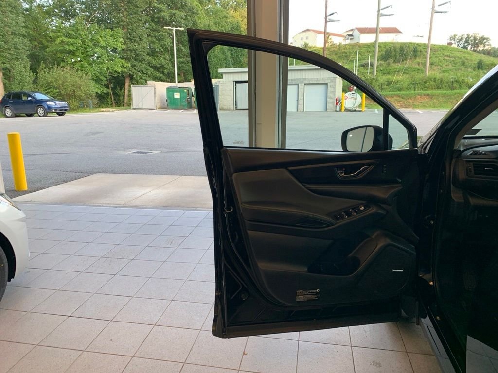 Used 2023 Black Subaru Onyx Edition image 12