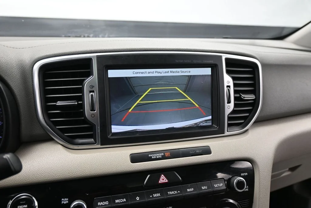 Used 2018 White Kia EX image 16