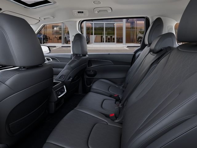 New 2027 Ceramic White Kia SX image 18