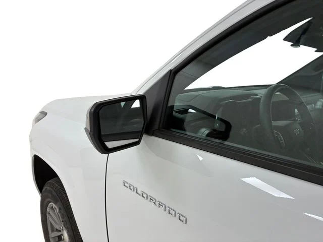 Used 2023 White Chevrolet LT image 10