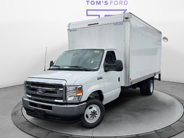 Oxford White 2027 Ford E-Series Chassis Pickup Truck Rear-Wheel Drive Automatic