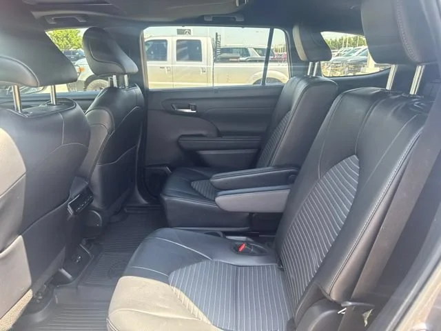 Used 2024 Gry Toyota LE image 6
