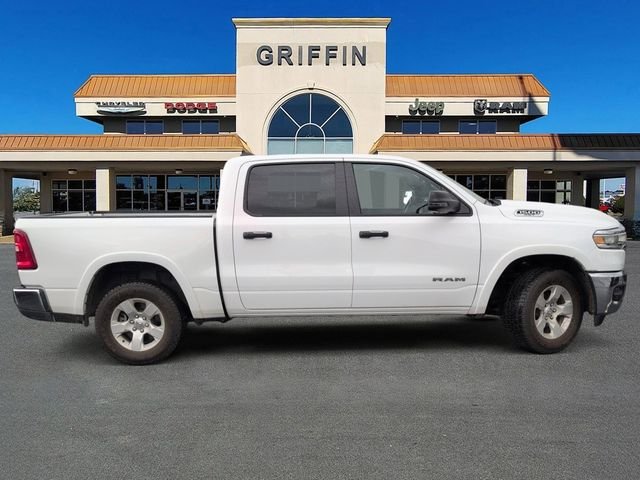 Used 2025 White Ram Big Horn/Lone Star image 3