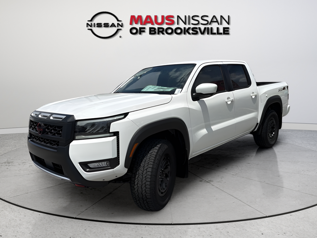 New 2026 White Nissan PRO-4X image 4