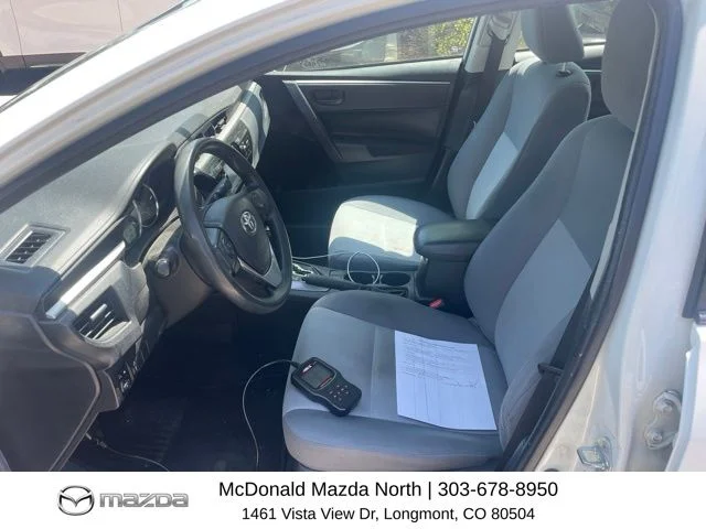 Used 2016 White Toyota L image 5