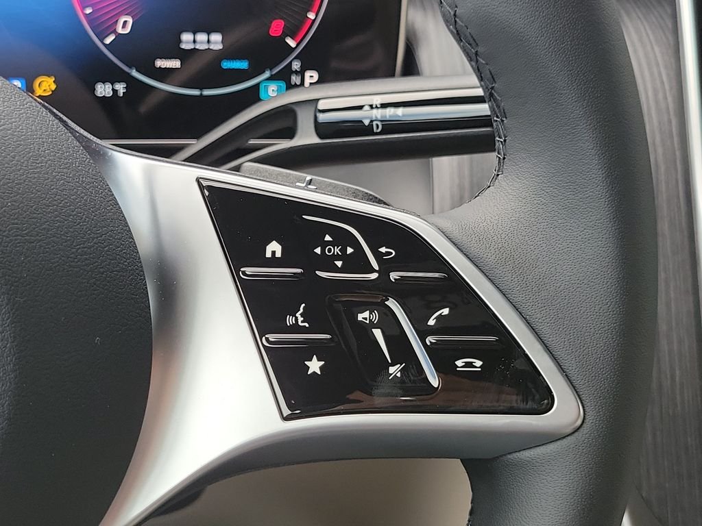 New 2027 MANUFAKTUR exclusive graphite grey magno Mercedes-Benz GLC 300 image 25
