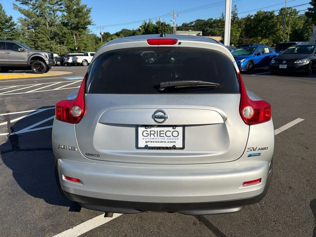 Used 2013 Brilliant Silver Nissan SV image 4