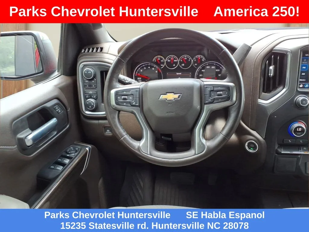 Used 2022 Red Chevrolet LT image 23