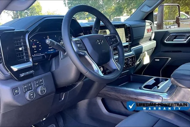 2026 Chevrolet Silverado 2500 HD LTZ - Photo 7