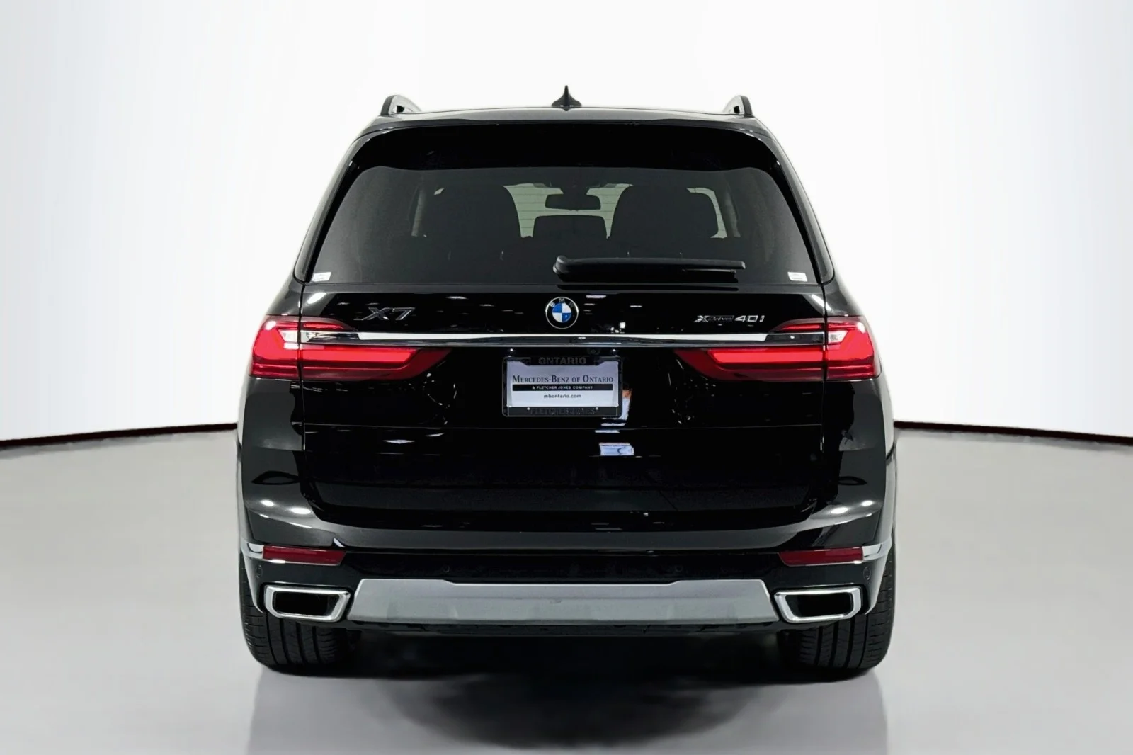 Used 2022 Jet Black BMW xDrive40i image 4