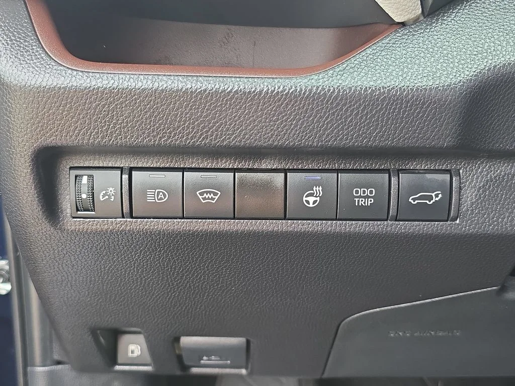 2024 Toyota RAV4 Limited - Photo 21