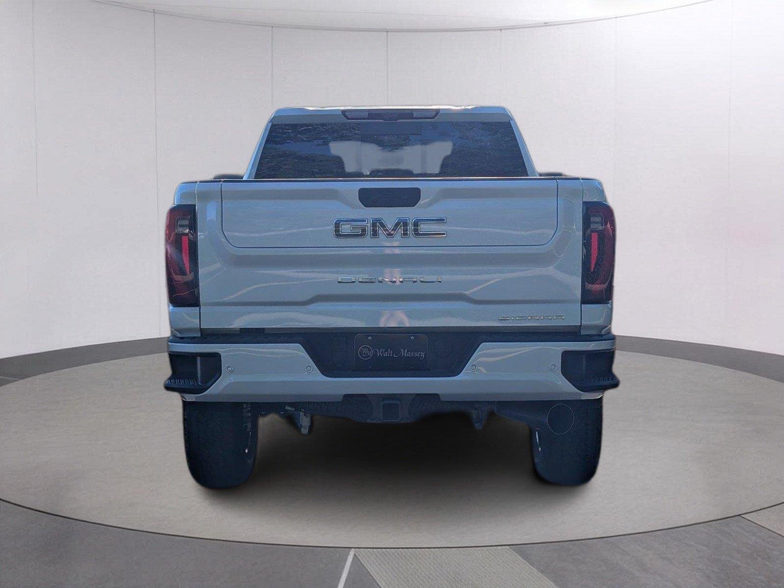 New 2026 Glacier White Tricoat GMC Denali Ultimate image 4
