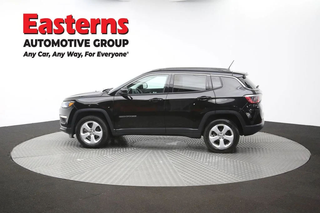 Used 2018 Black Jeep Latitude image 61