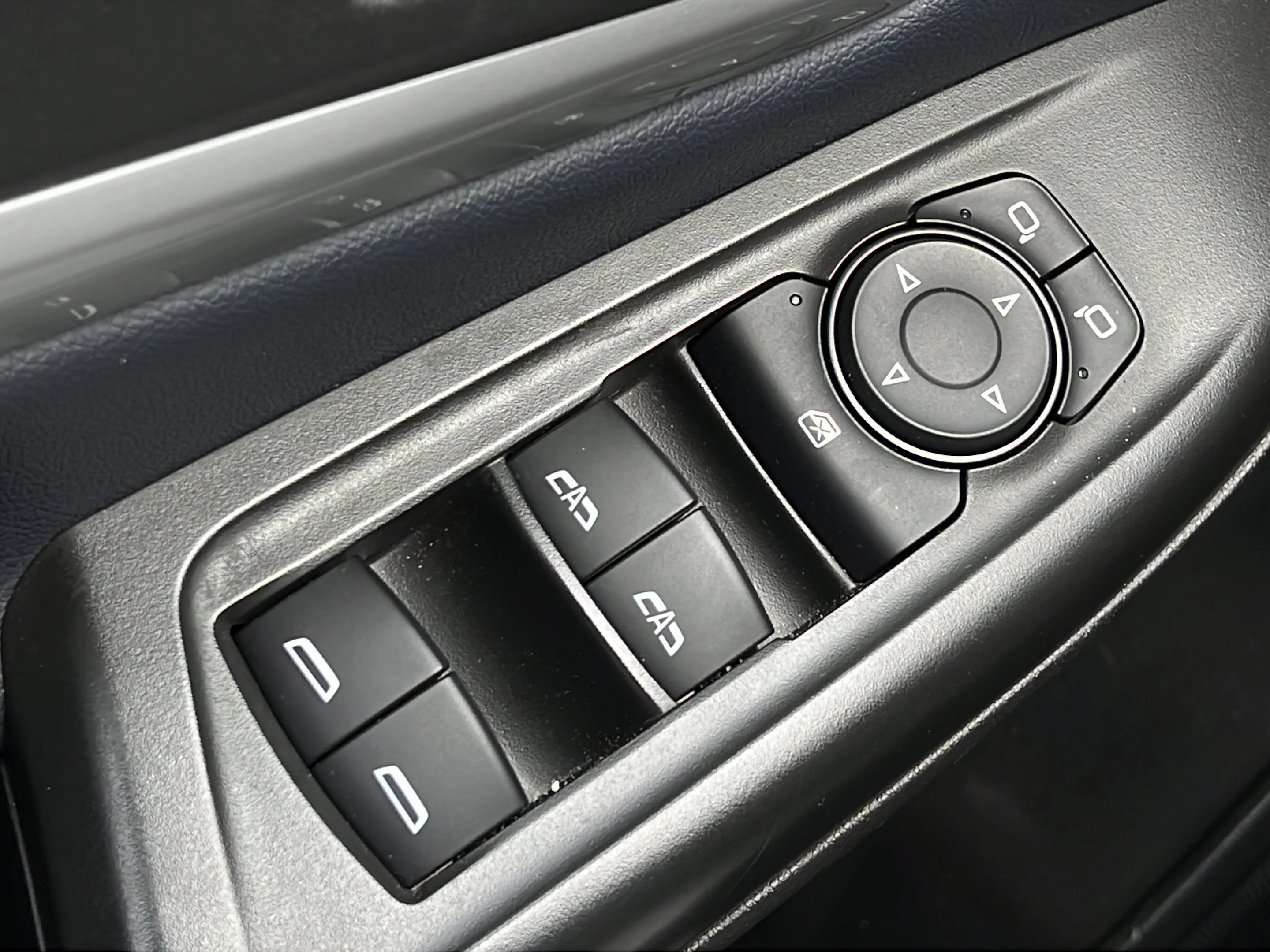 Used 2022 Gray Ghost Metallic Chevrolet LT image 17