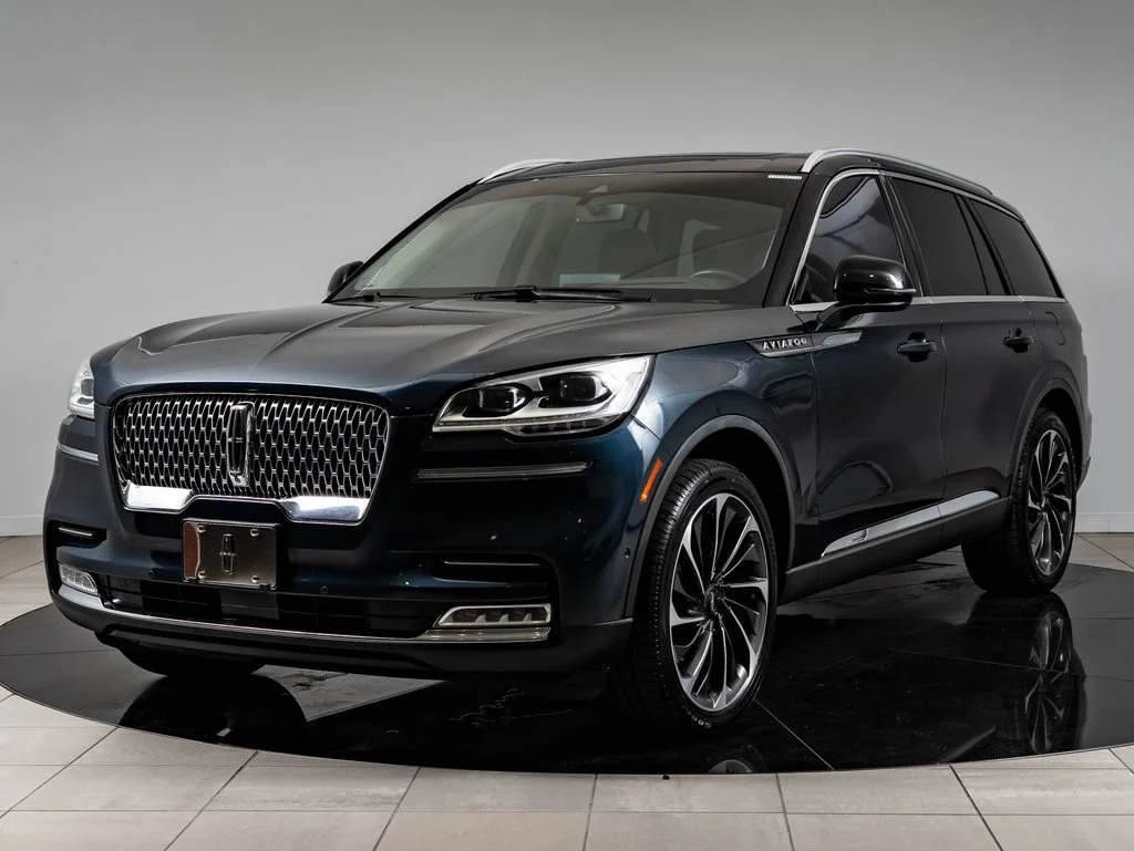 Used 2021 Flight Blue Lincoln Reserve image 1