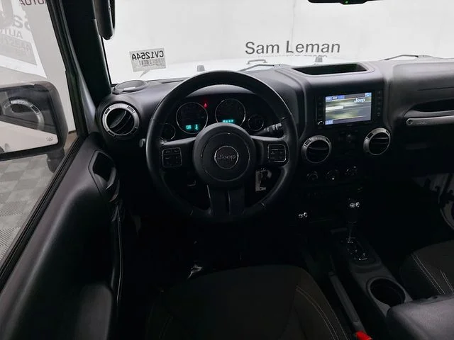 Used 2018 White Jeep Unlimited Sahara image 23