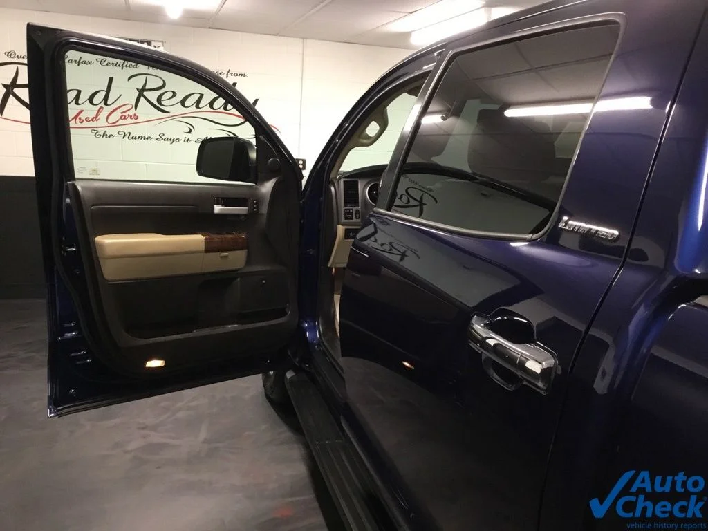 Used 2010 Blue Toyota Limited image 26