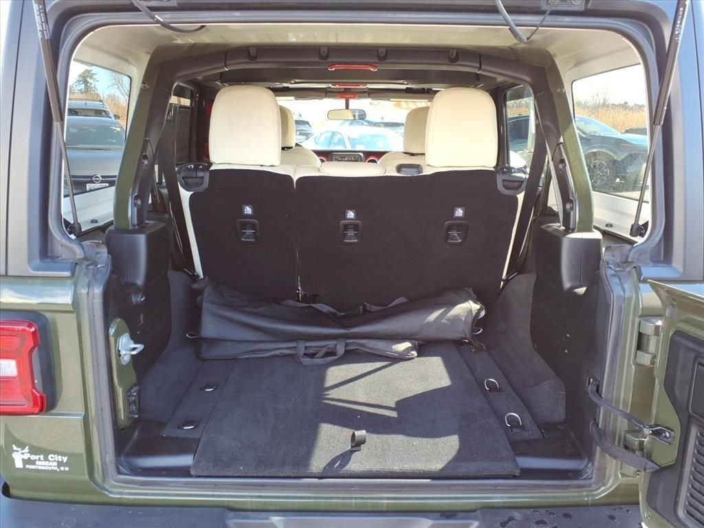 Used 2021 Sarge Green Clearcoat Jeep Unlimited Rubicon w/cold weather pkg, safety group & hard top image 35