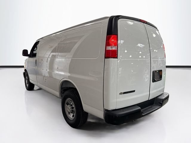 2025 Chevrolet Express Cargo Work Van - Photo 8