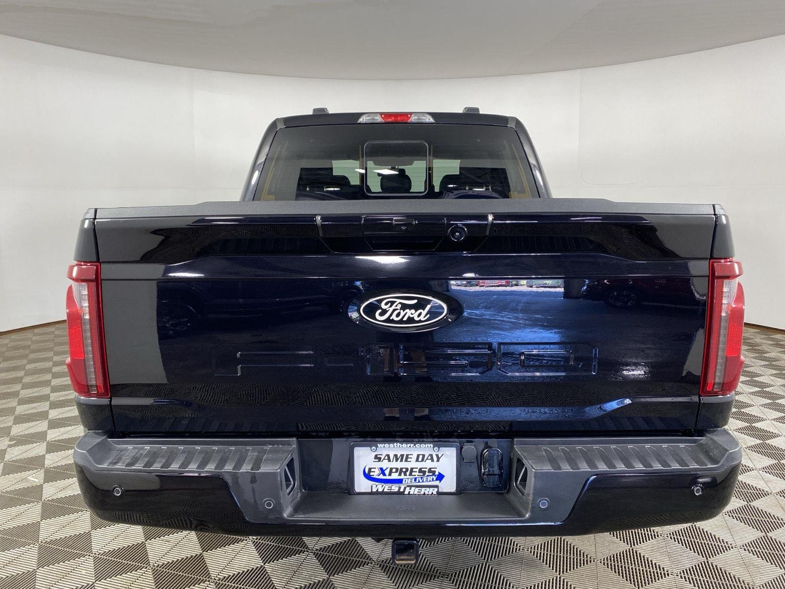 Used 2025 Agate Black Ford XLT image 6