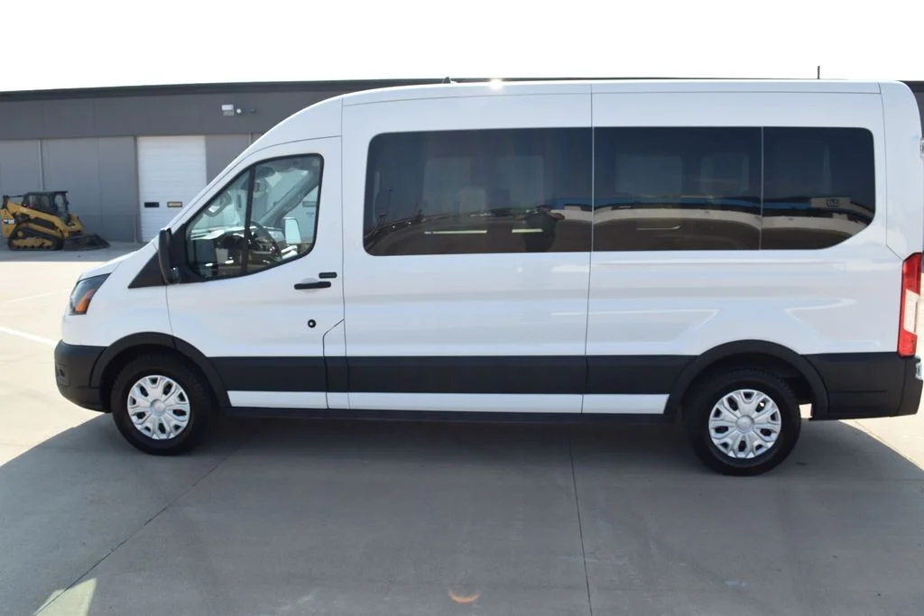 Used 2023 White Ford XL image 30