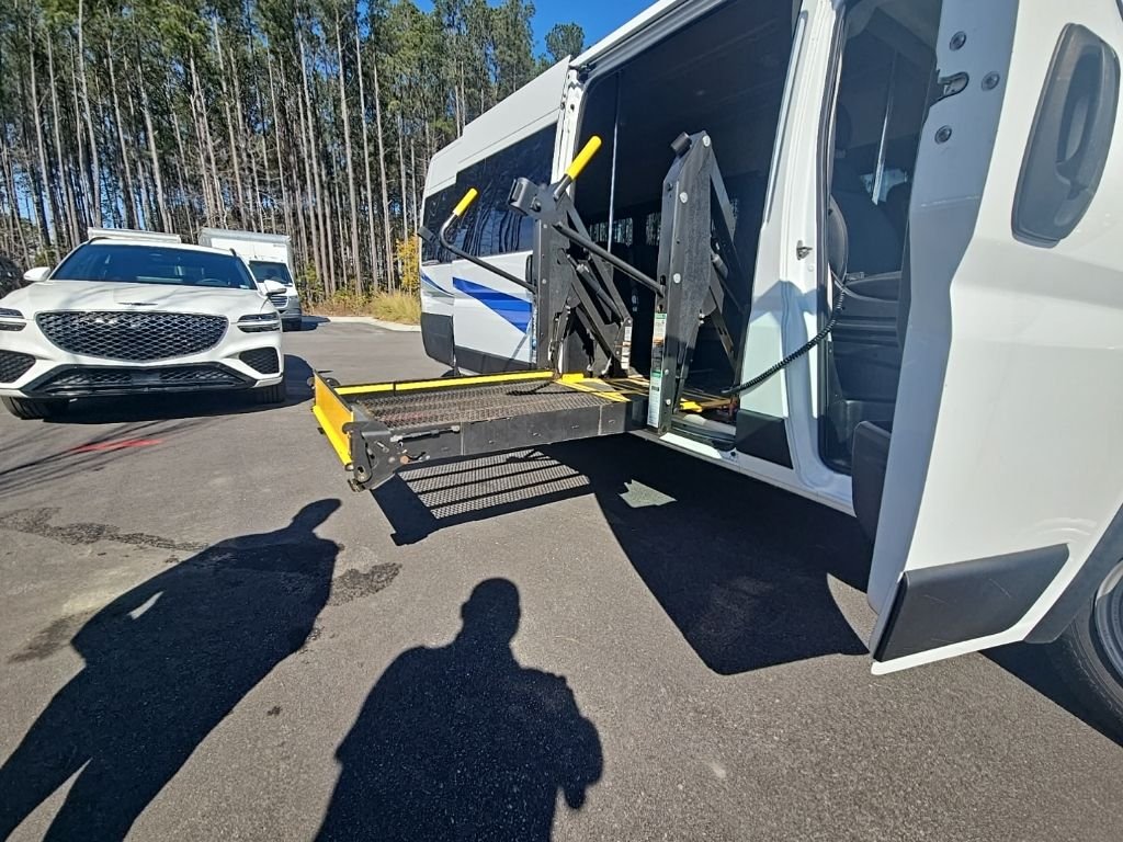 Used 2019 White Ram High Roof image 5