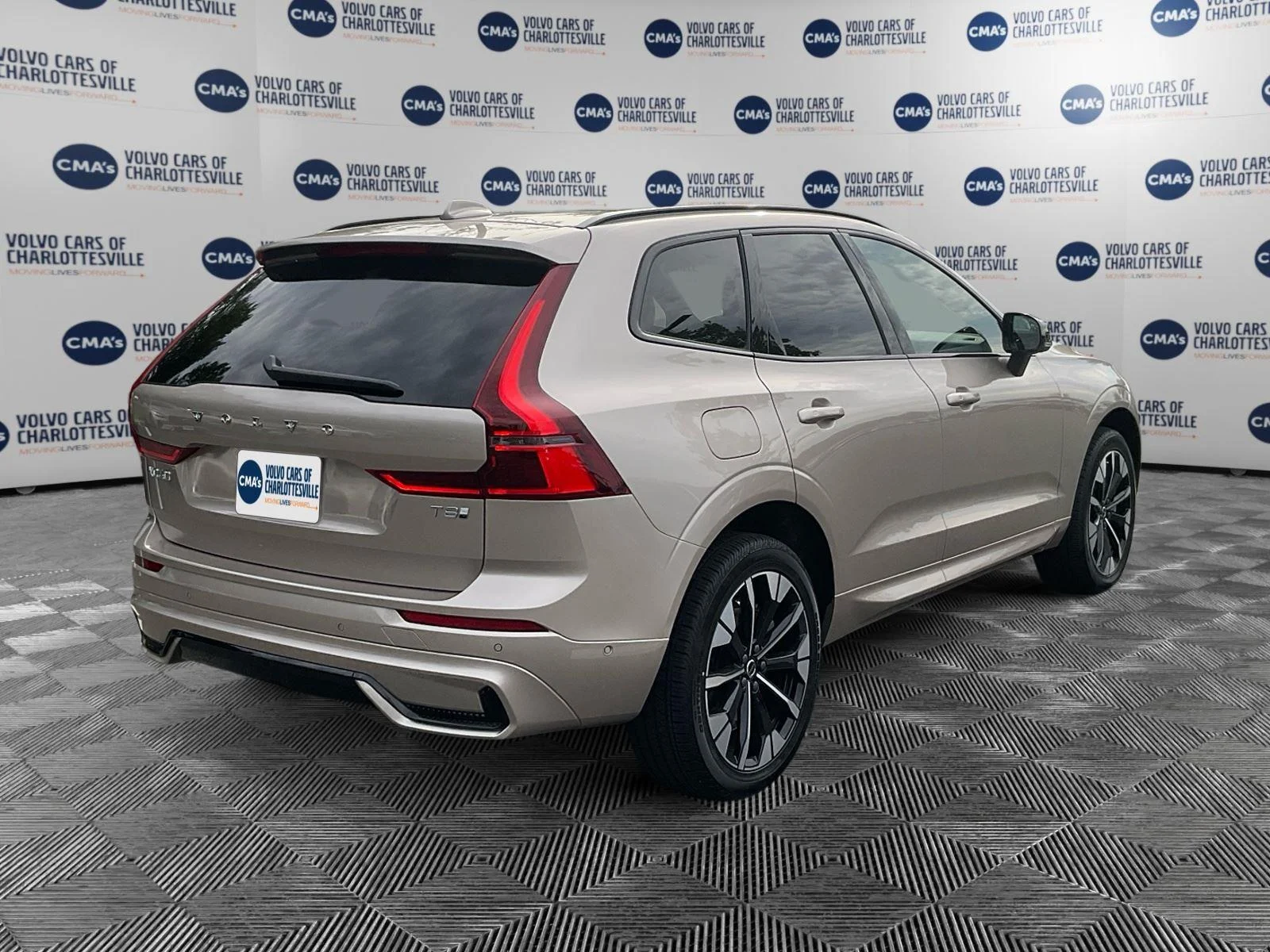 New 2026 Bright Dusk Metallic Volvo Plus image 5