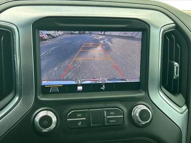 Used 2019 Black GMC SLT image 32