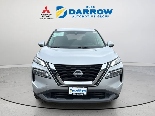 Used 2023 Silver Nissan SV image 8