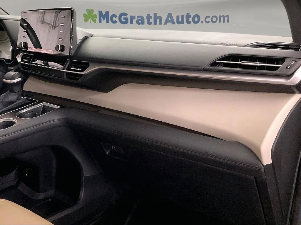 Used 2024 Beige Toyota XLE image 21