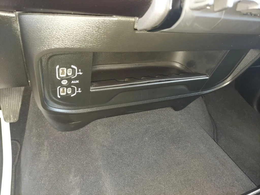Certified Used 2025 White Ram Big Horn image 31