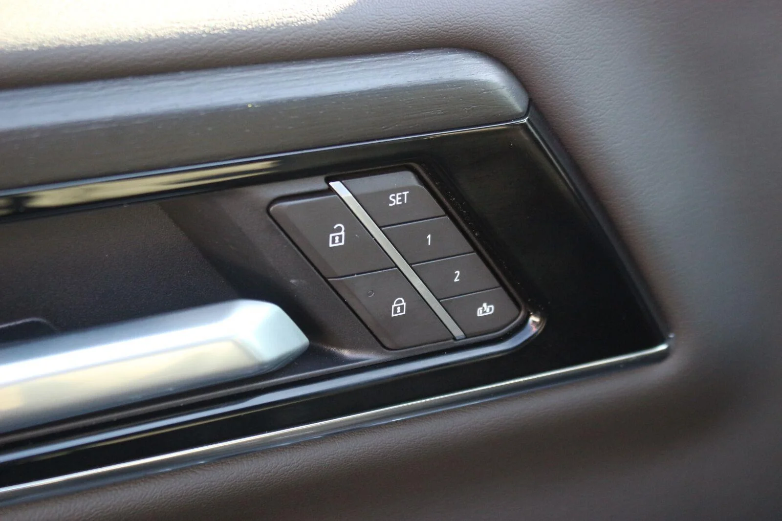 Used 2026 Onyx Black GMC Denali image 15