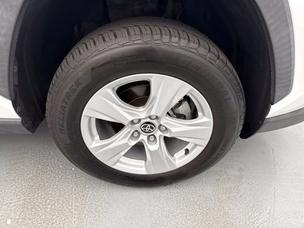 Used 2021 Super White Toyota XLE image 13