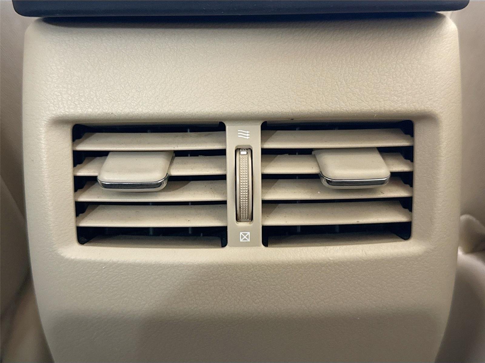Used 2010 Obsidian Lexus 4DR FWD image 36