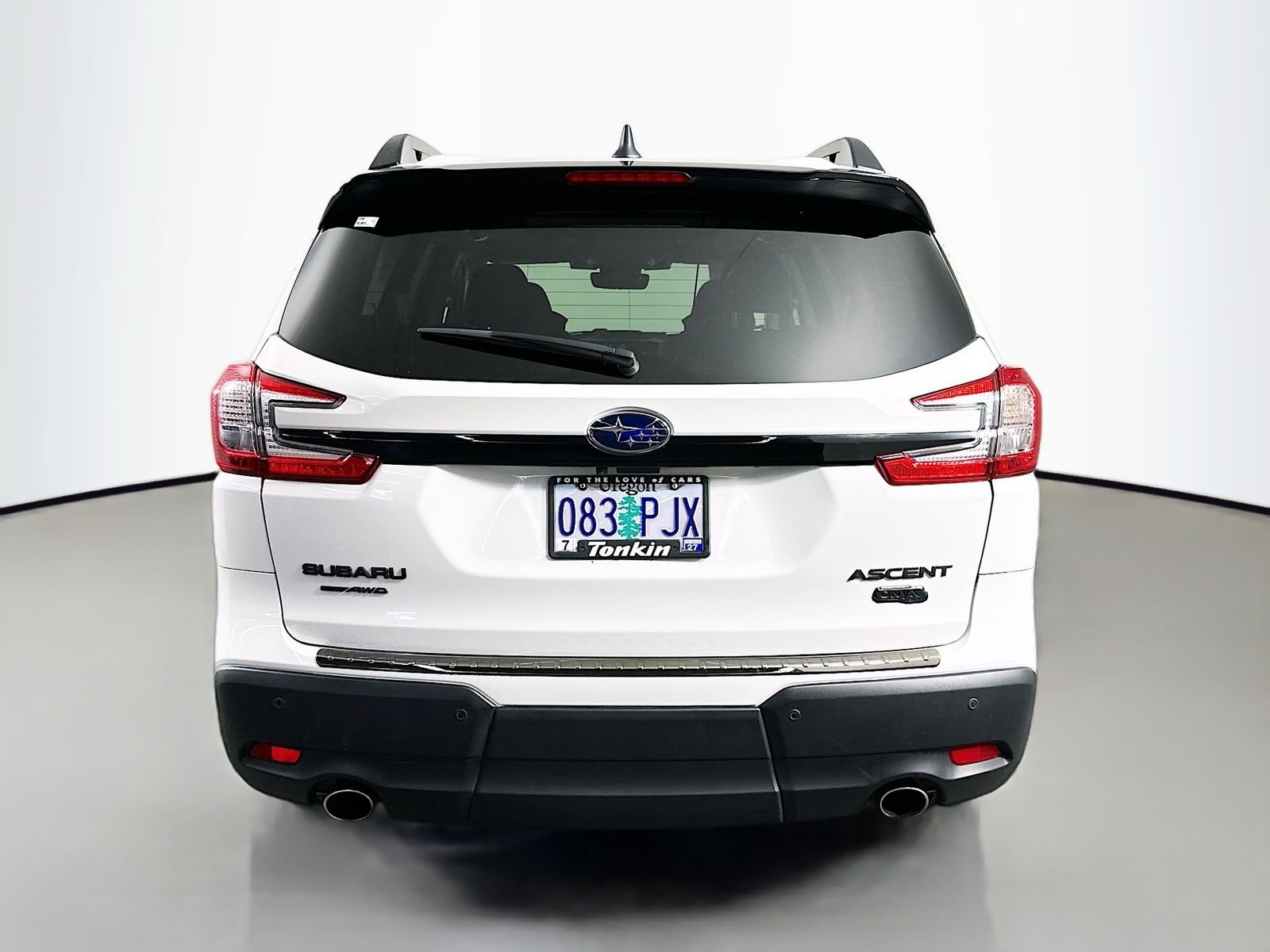 Used 2023 Crystal White Pearl Subaru Onyx Edition image 6
