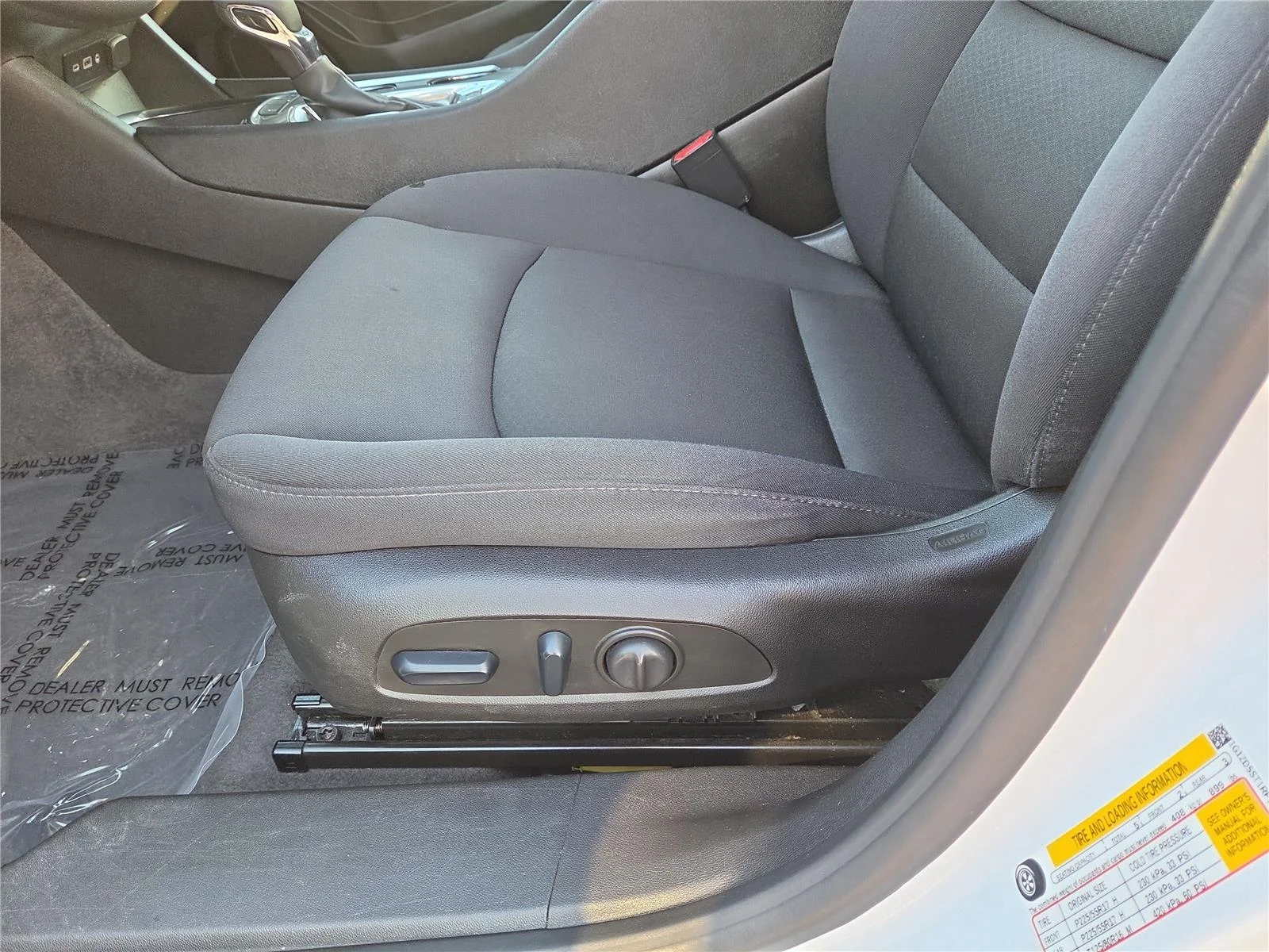 Used 2024 Summit White Chevrolet LT image 21