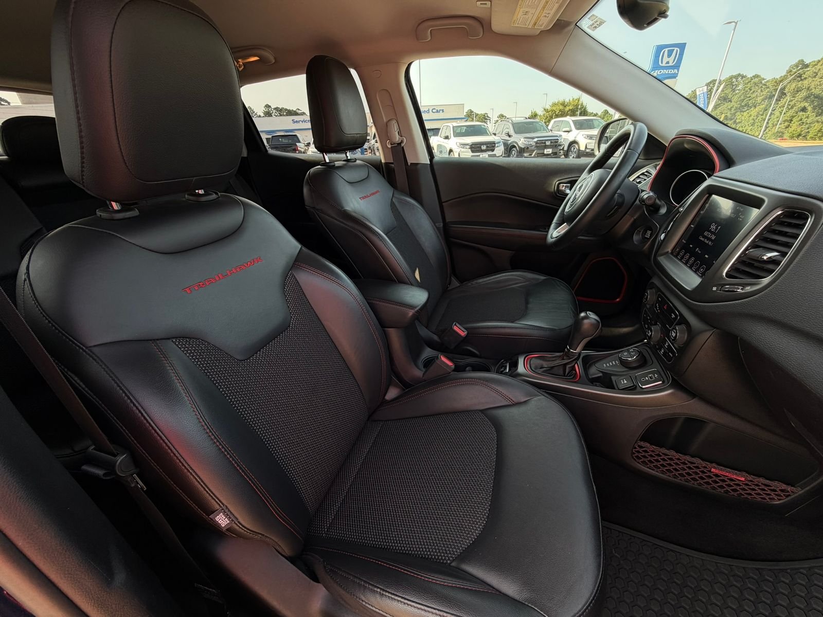 Used 2019 Jazz Blue Pearlcoat Jeep Trailhawk image 13