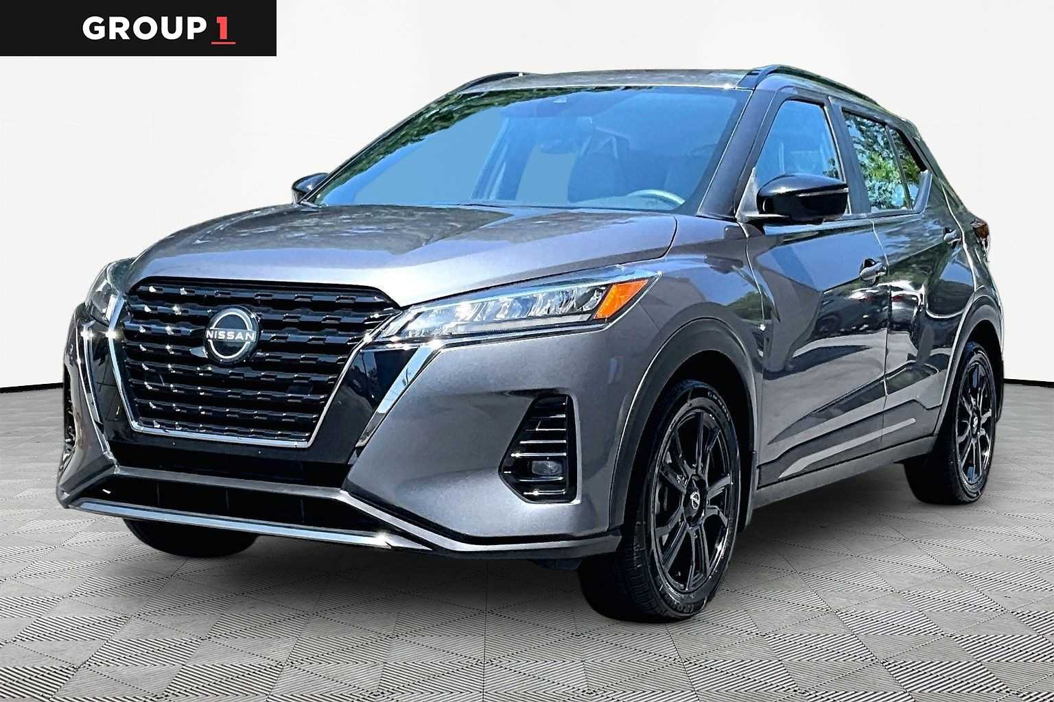 2023 Nissan Kicks SR