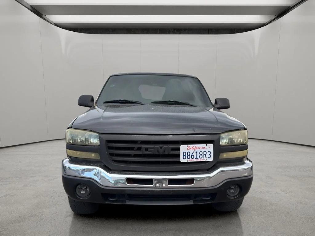Used 2006 Onyx Black GMC SLE1 image 8