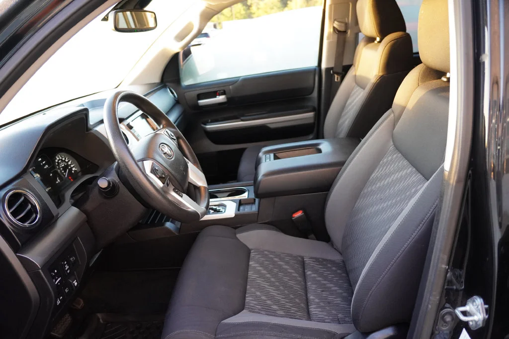 Used 2021 Midnight Black Metallic Toyota SR5 image 16