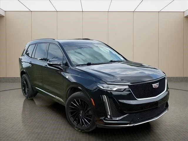Used 2020 Black Cadillac Sport image 6