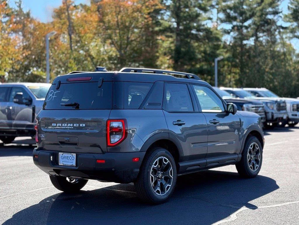 New 2026 Gray Ford Outer Banks image 4