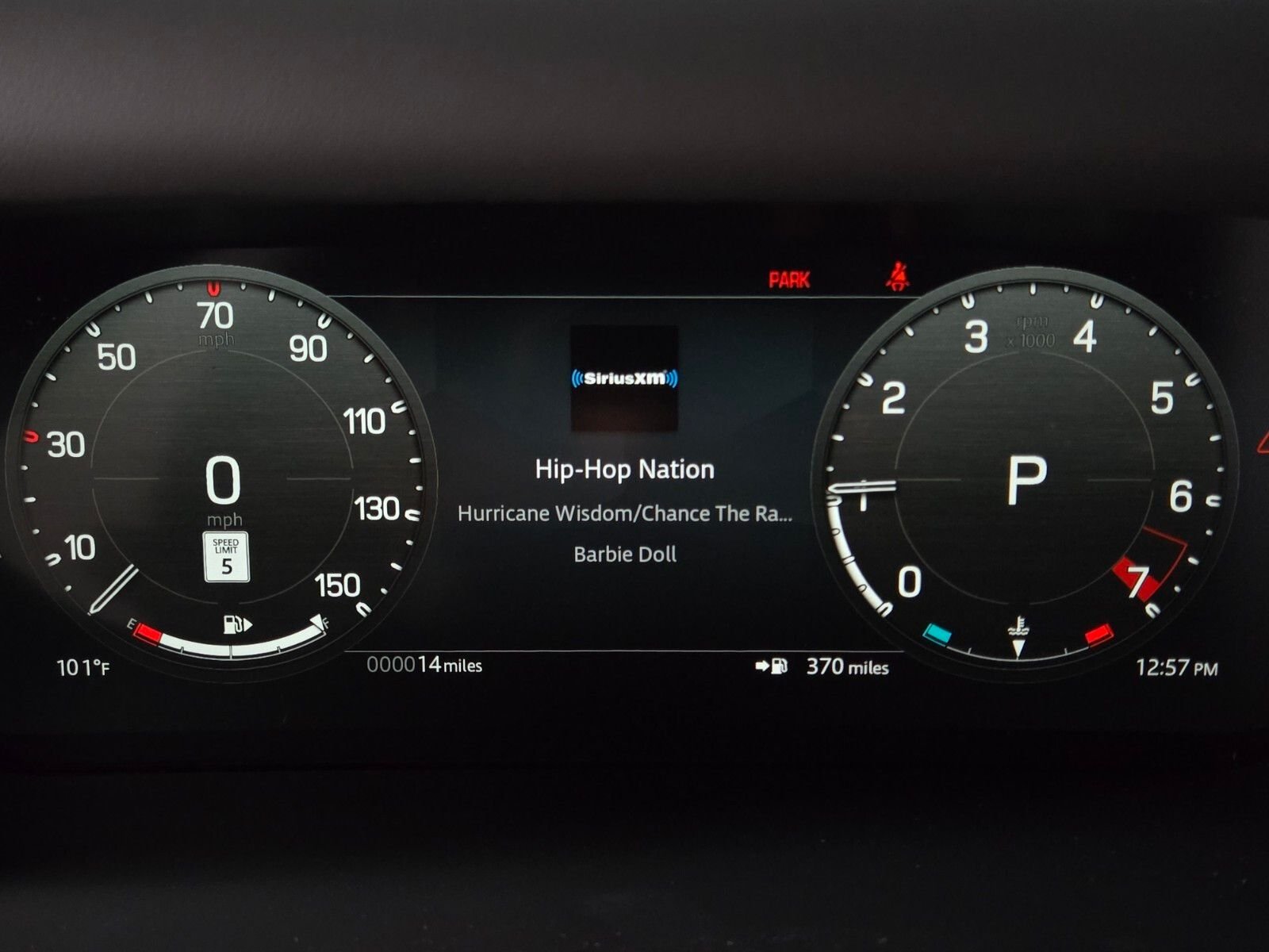 New 2026 Sedona Red Land Rover X-Dynamic SE image 34
